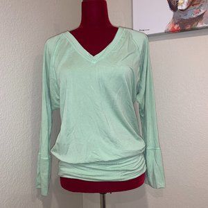 NUX Activewear Long Sleeve Sweatshirt in Misty Mint Size M NWT